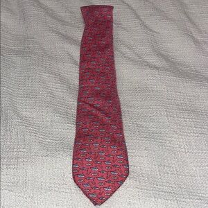 Vineyard Vines Coral Pink Shark-Print Silk tie